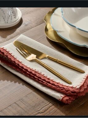 Magnolia Apricot Crochet Linen Napkins, set of 8